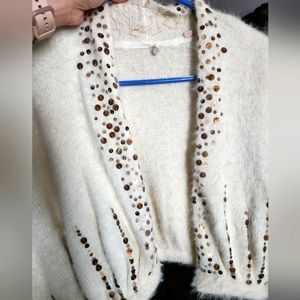 Cream sweater open cardigan